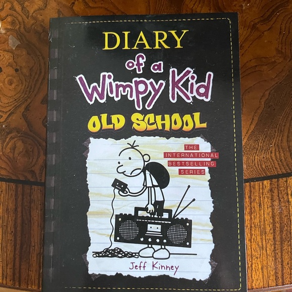 Diary of a Wimpy Kid Books 9 - Picture 3 of 7